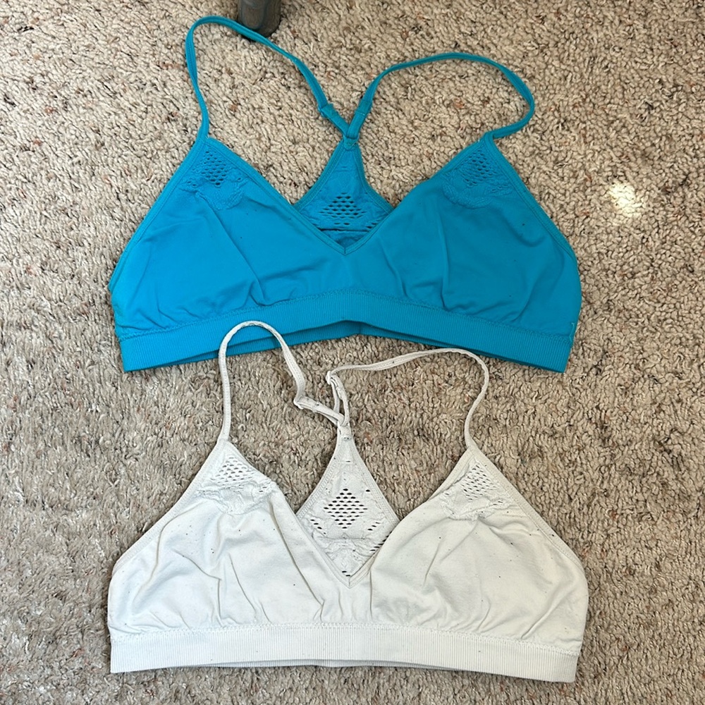 GIRLS training sport bra size Large ? Set of 2 white and blue